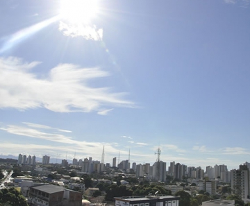 Temperaturas devem ficar amenas em Cuiabá e no estado (Foto: Denise Soares / G1)