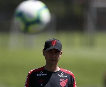 Tiago Nunes é anunciado pelo Corinthians como novo técnico a partir de 2020