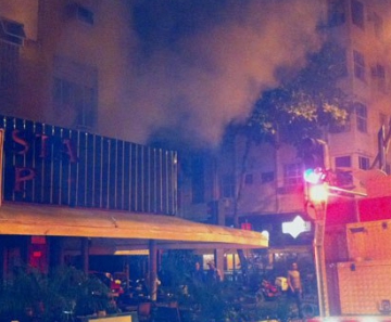 Incêndio teria começado na cozinha da pizzaria, segundo funcionários