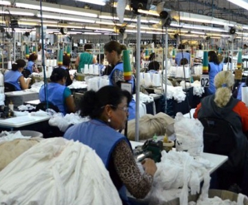Linha de produção é formada por 80% de mulheres 