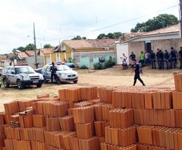 Policiais usaram balas de borracha e gás lacrimogênio.