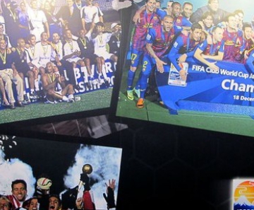 Foto do Timão de 2000 é exibida ao lado do Barcelona de 2011 