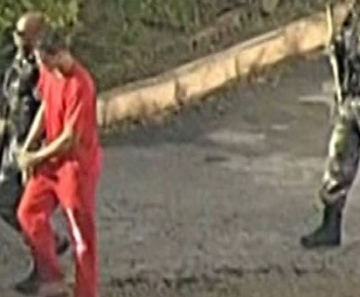 Bruno deixa a penitenciária em Contagem para o quarto dia de julgamento.