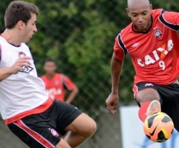 Atlético-PR faz último teste antes da estreia oficial 