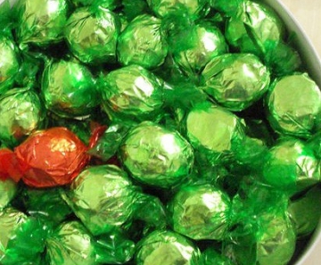 Bombons estavam dentro de uma bolsa que era levada pela jovem
