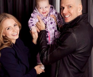 Fernando Scherer posa com as filhas Isabella e Brenda 