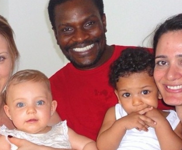Sheila Mello e Jacaré com seus filhos, Brenda e Rafael, e a mulher do ator, Gabriela