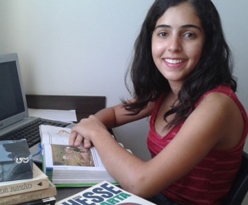 Isadora Santos Bittar, primeira colocada no PAS da UnB e aprovada nove vezes em medicina e quatro vezes em engenharia