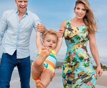 Fernando Scherer e Sheila Mello com a filha, Brenda 
