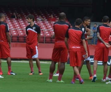 Jogadores receberam pagamento de direitos de imagem e premiações atrasadas