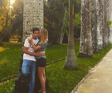 Enzo Celulari e a namorada 