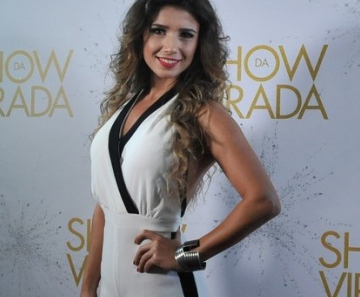 Paula Fernandes na gravação do "Show da virada" em Salvador 