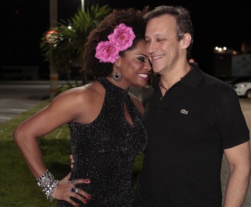 Adriana Bombom e o novo namorado Adrien Cunha 