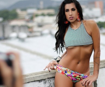 Juliana Dias posa para o Paparazzo, em ensaio que vai ao ar nesta sexta-feira, 4 
