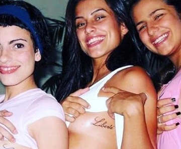 Cleo Pires com amigas 