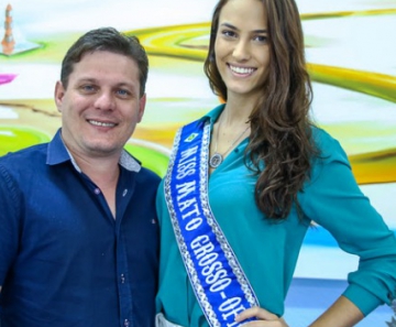 Prefeito em exercício de Sorriso, Fábio Gavasso, e a Miss Mato Grosso, Taiany Zimpel