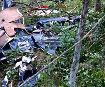 Piloto, noiva, irmão da noiva e fotógrafa grávida morreram no acidente na Grande São Paulo