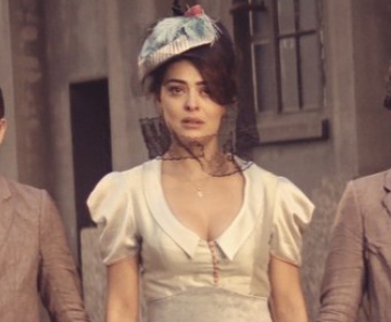 Juliana Paes como Zana em 'Dois Irmãos'
