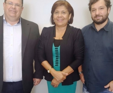 Secretário de Planejamento, Gestão e finanças, Mauro Chagas, presidente da Jucemat, Gercimira Ramos Rezende, e coordenador da REDESIN, Alexandre Lacerda