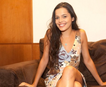 A ex-BBB Mayla  