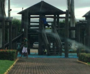 Praça dos Migrantes se transforma em albergue em Lucas do Rio Verde