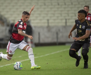 Análise: escolhas não surtem efeito, e Flamengo sofre com apagão na zaga e pontas pouco efetivos