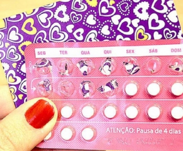 Apesar de menos comum, infecção urinária pode aparecer em mulheres que começam a tomar pílula por causa das mudanças hormonais. - Foto: Reprodução