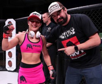 Após vitória no Invicta, capixaba Jessica Delboni acredita que está cada vez mais perto do UFC