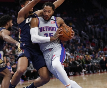 Armador dos Pistons, Derrick Rose é multado em R$ 100 mil por atirar uma caneta na arquibancada