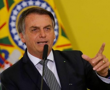 Bolsonaro sanciona lei com limite de gastos para campanhas de prefeitos e vereadores