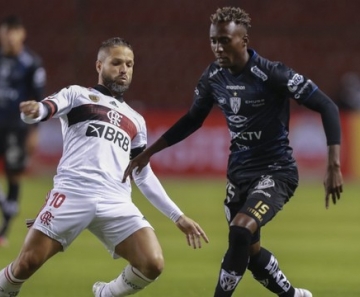 Flamengo joga mal, sofre cinco gols e é goleado pelo Independiente del Valle em Quito