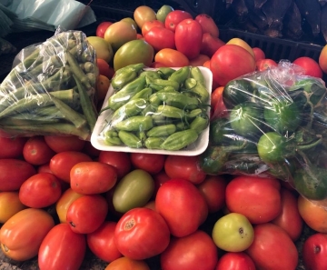 Frutas e verduras tiveram alteração nos preços no período de pandemia — Foto: Seaf-MT