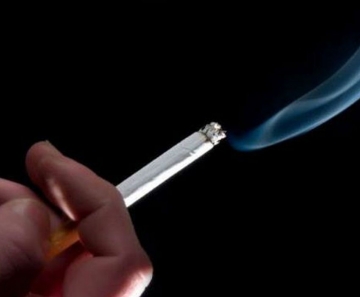 Fumantes tem mais chances de complicações devido à covid-19