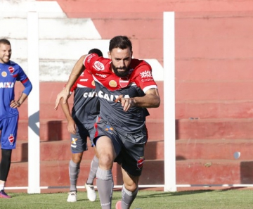 Com proposta do Catar, Gastón Filgueira deve deixar o Vila Nova