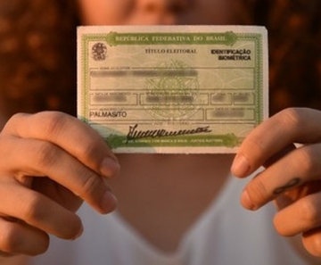 Já a partir do domingo (27), estará liberada a propaganda e campanha eleitoral pela internet, com carros de som e distribuição de material gráfico, os famosos santinhos.