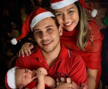 José Eduardo de Almeida Camilo, 24 anos, Lohaynne Stephanne Almeida da Silva, de 23 anos, e o bebê estavam em um carro que bateu em uma carreta.
