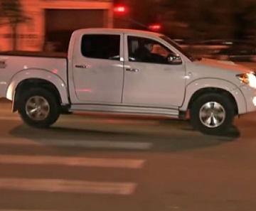 Mais um veículo utilizado no assalto milionário no Aeroporto de Guarulhos é encontrado pela polícia — Foto: Reprodução / TV Globo