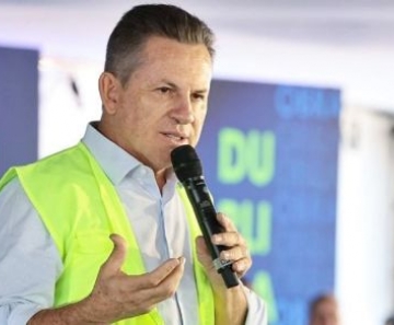 mauro_mendes_microfone