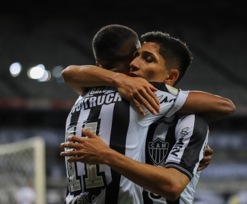 Na Bahia, Atlético-MG deve voltar a ter ataque titular; juntos, Keno e Savarino têm 100% em 10 jogos