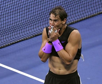 Nadal festeja título do US Open: "Foi uma das noites mais emocionantes da minha carreira"