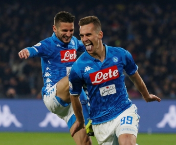 Napoli vence a Roma pelo Italiano e acirra a disputa por vaga na Liga Europa da próxima temporada