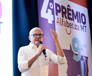 otaviano_premio_edu