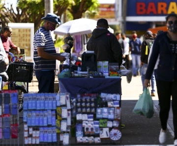 População desocupada sobe para 12,4 milhões em julho, diz IBGE