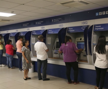 Recebem o abono mais de 3,6 milhões de trabalhadores - Foto: José Cruz/Agência Brasil