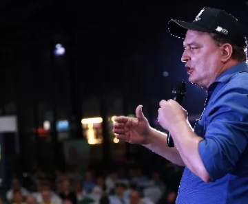 sei_la_quem_e_esse_trem_feio