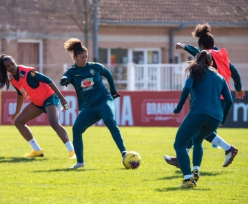 Seleção feminina enfrenta o Canadá nesta terça pela última ...