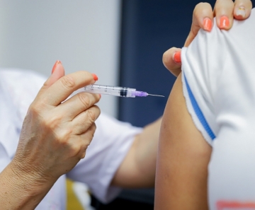 vacina_braco_muulher